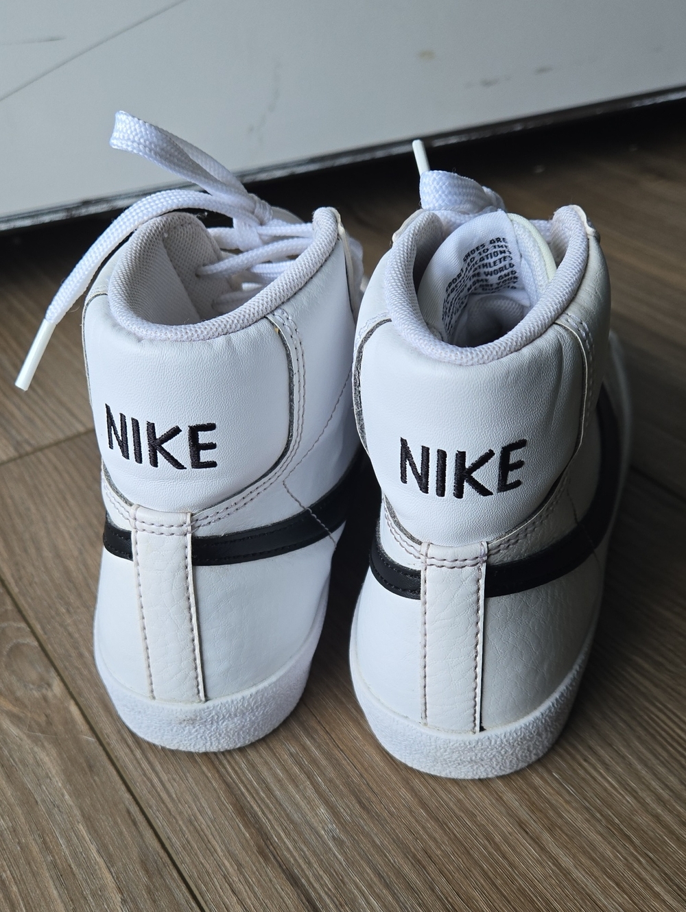Nike Blazer Mid 77 Vintage Sneakers - Picture 4 of 8